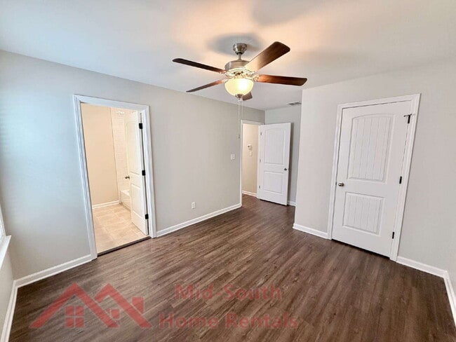 Building Photo - 82 N Rembert St