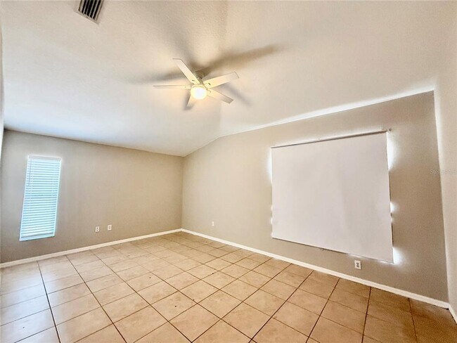 Building Photo - 5403 Lindburg St
