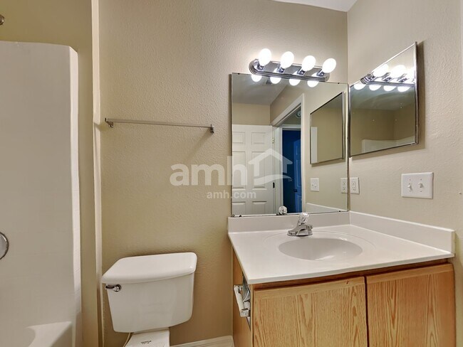 Building Photo - 3293 Carlotta Rd