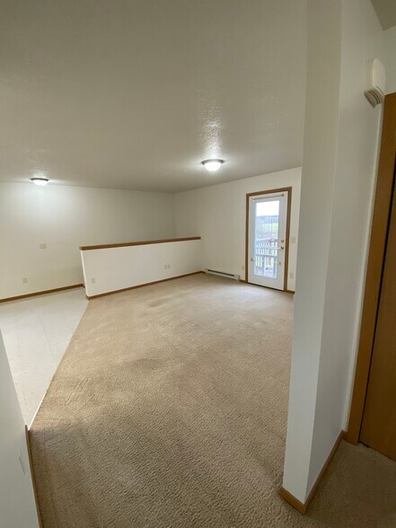 Living room - 508 Smith Ave