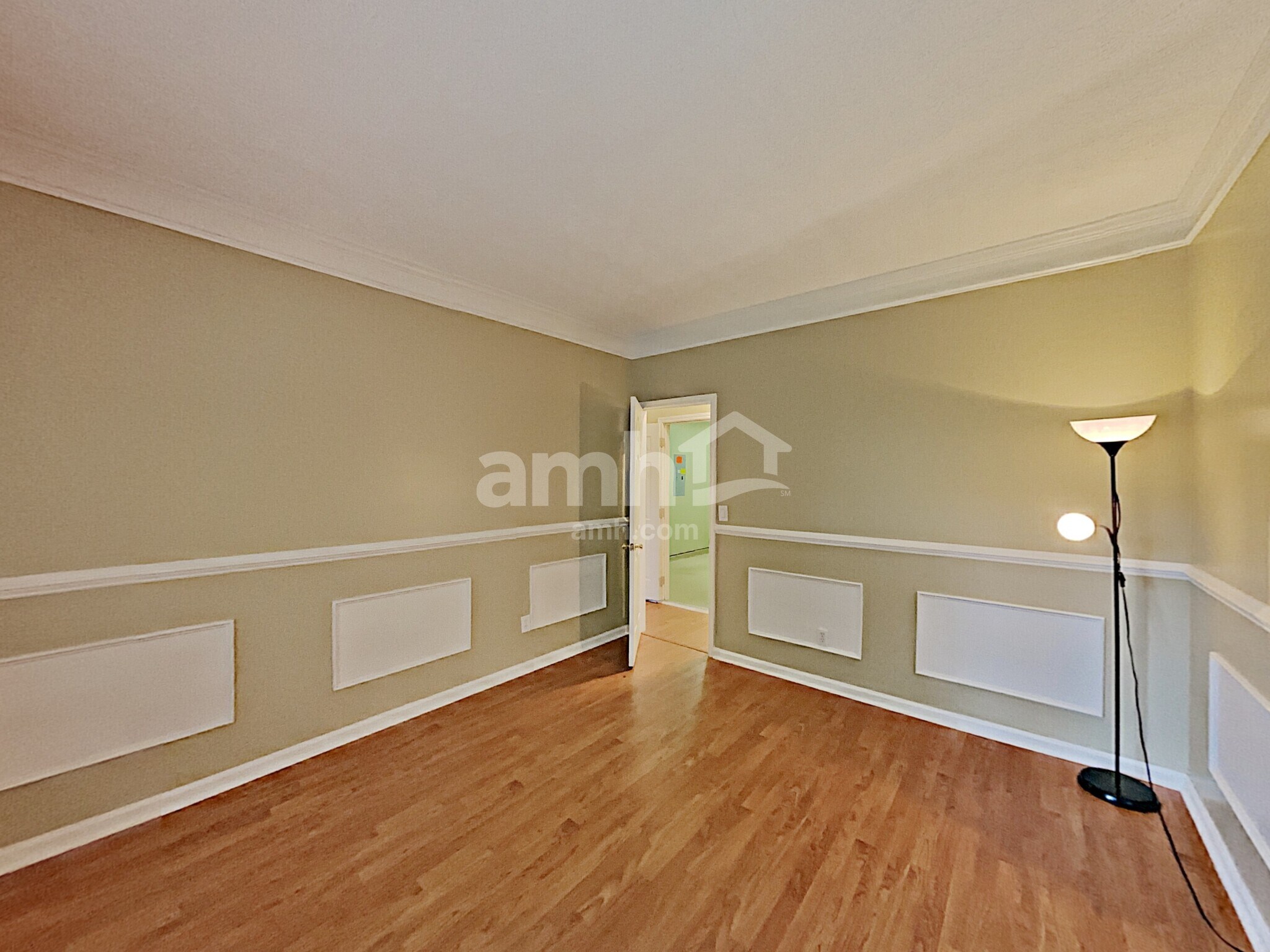 Building Photo - 875 Clairidge Ln
