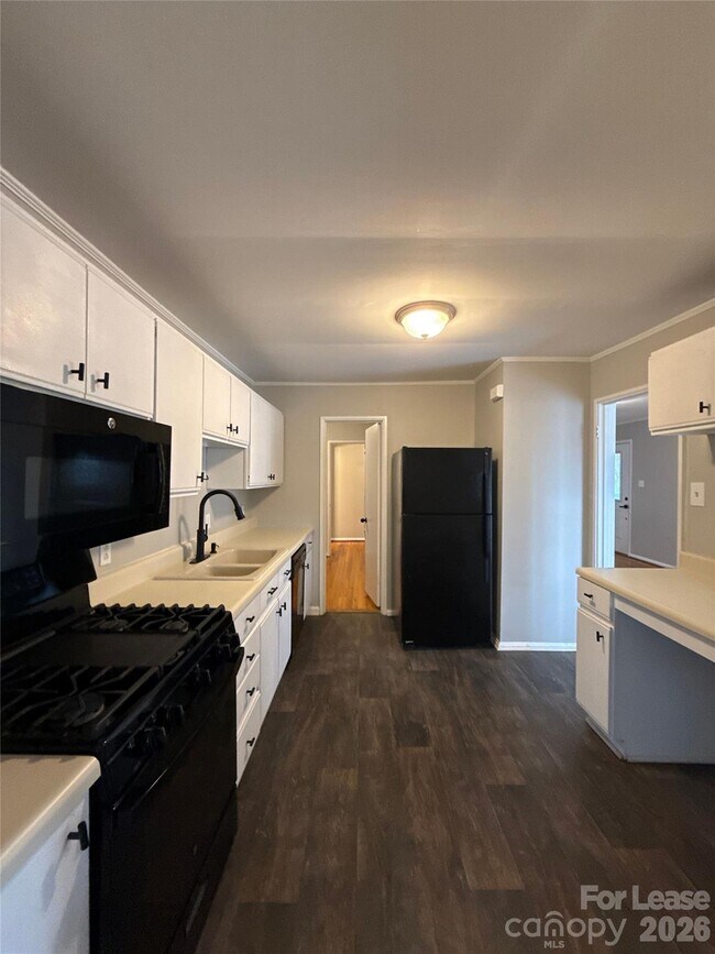 Building Photo - 4738 Gilmore Dr