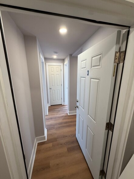 Building Photo - 184 Church St