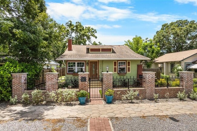 Primary Photo - 3634 4th Ave N