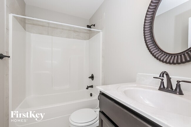 Building Photo - 1412 Kingbird Dr