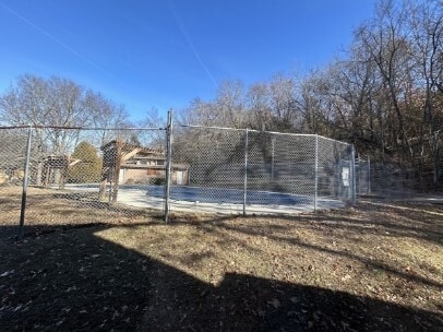 Building Photo - 970 N Lewis Ave