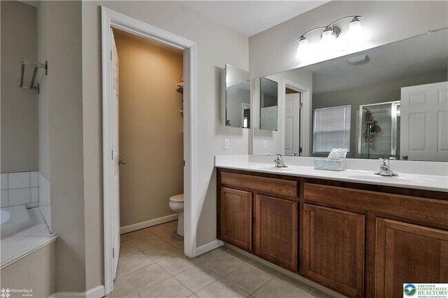 Building Photo - 262 Blue Sage Dr