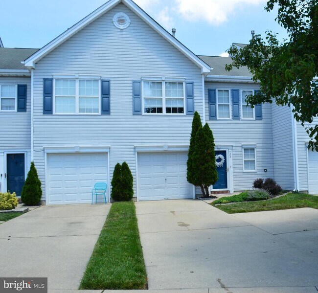 Building Photo - 23 Sawgrass Ct