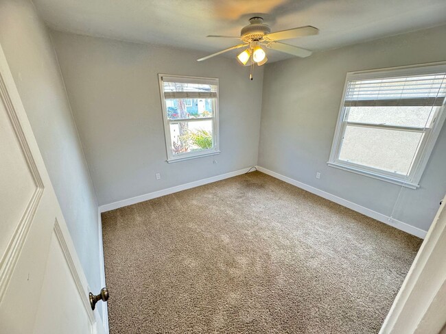 Building Photo - 220 Castaic Ave