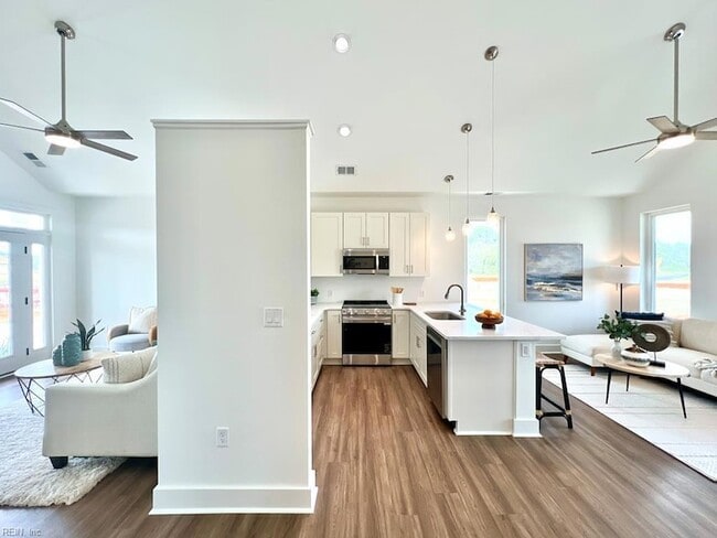 Building Photo - 3410 Tower Hill Cir