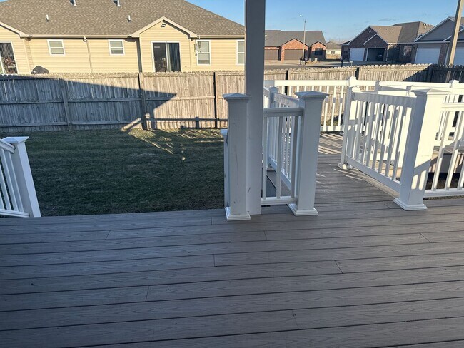 Building Photo - 2914 Sandy Ln