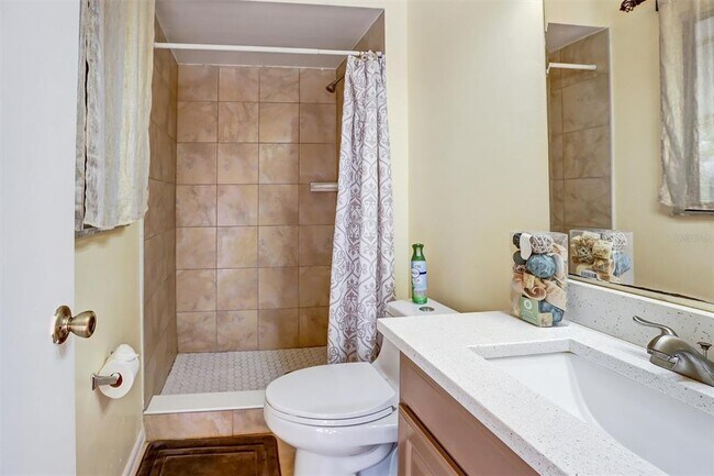 Building Photo - 700 Sunbury Ct