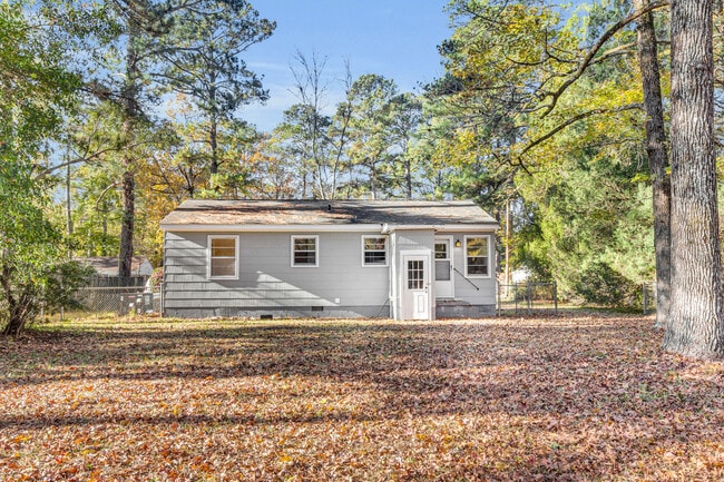 Building Photo - 3504 Powell St