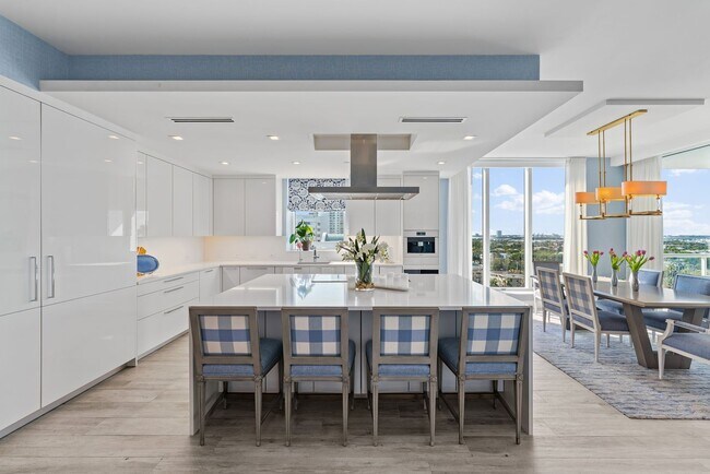 Building Photo - Vistablue Ultra Luxury Oceanfront Condo. 3 bed 3 bath. Singer Island.