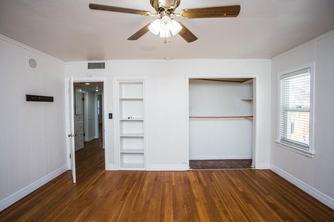 Building Photo - 2431 20th St