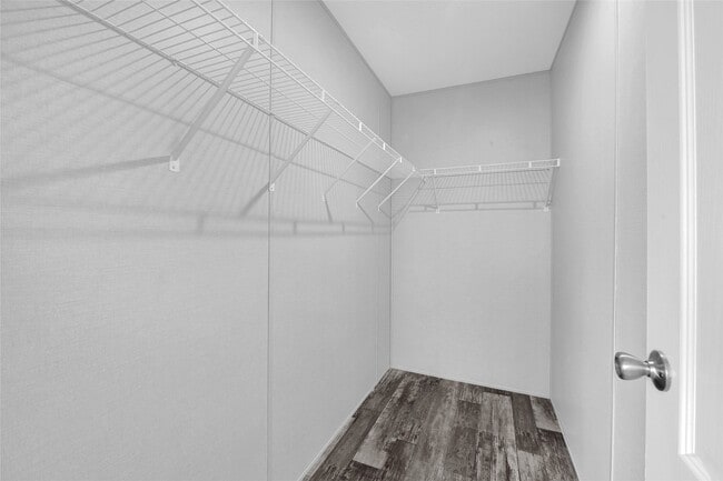 Building Photo - 127 Lear Ln