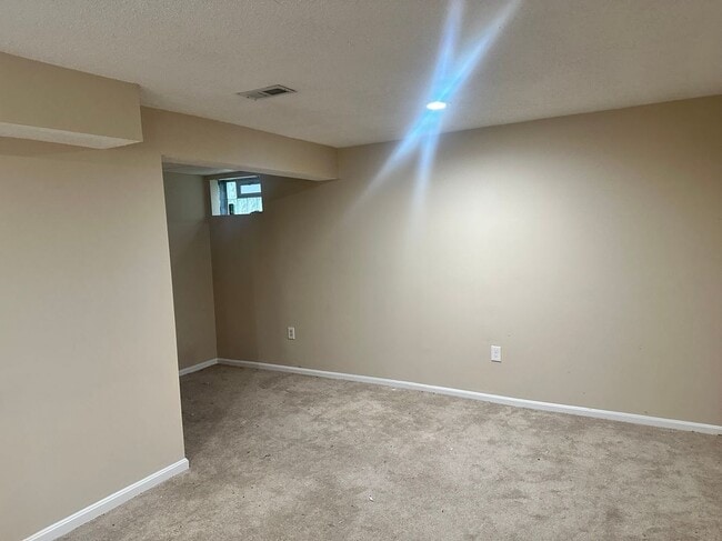 Building Photo - 2907 Bentbrook Dr
