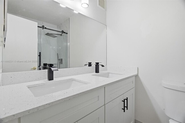 Building Photo - 12153 SW 49th Ct