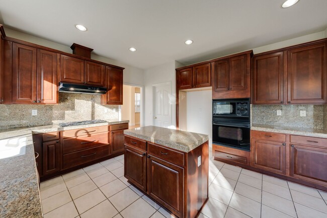 Building Photo - 9538 Fox Wind Ct