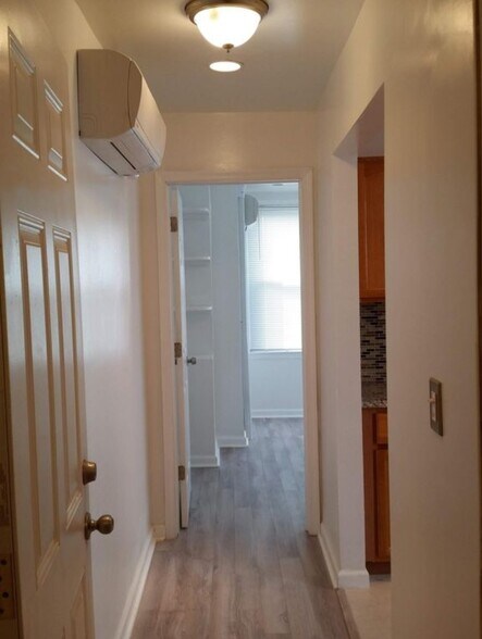 Apt. 2 Entrance - 926 Belmont Ave