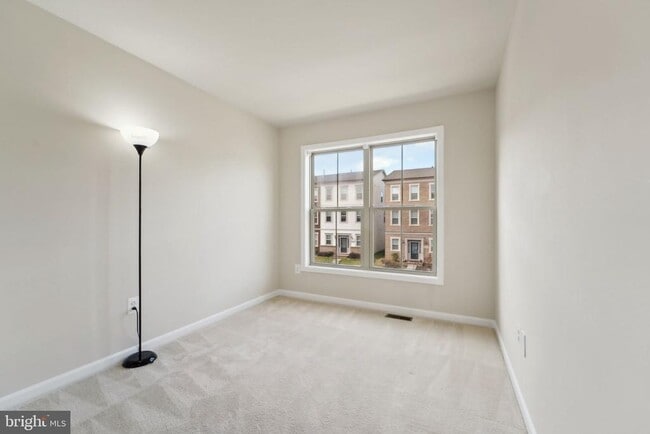 Building Photo - 13706 Petrel St