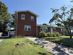 Building Photo - 5312 Rowan Rd