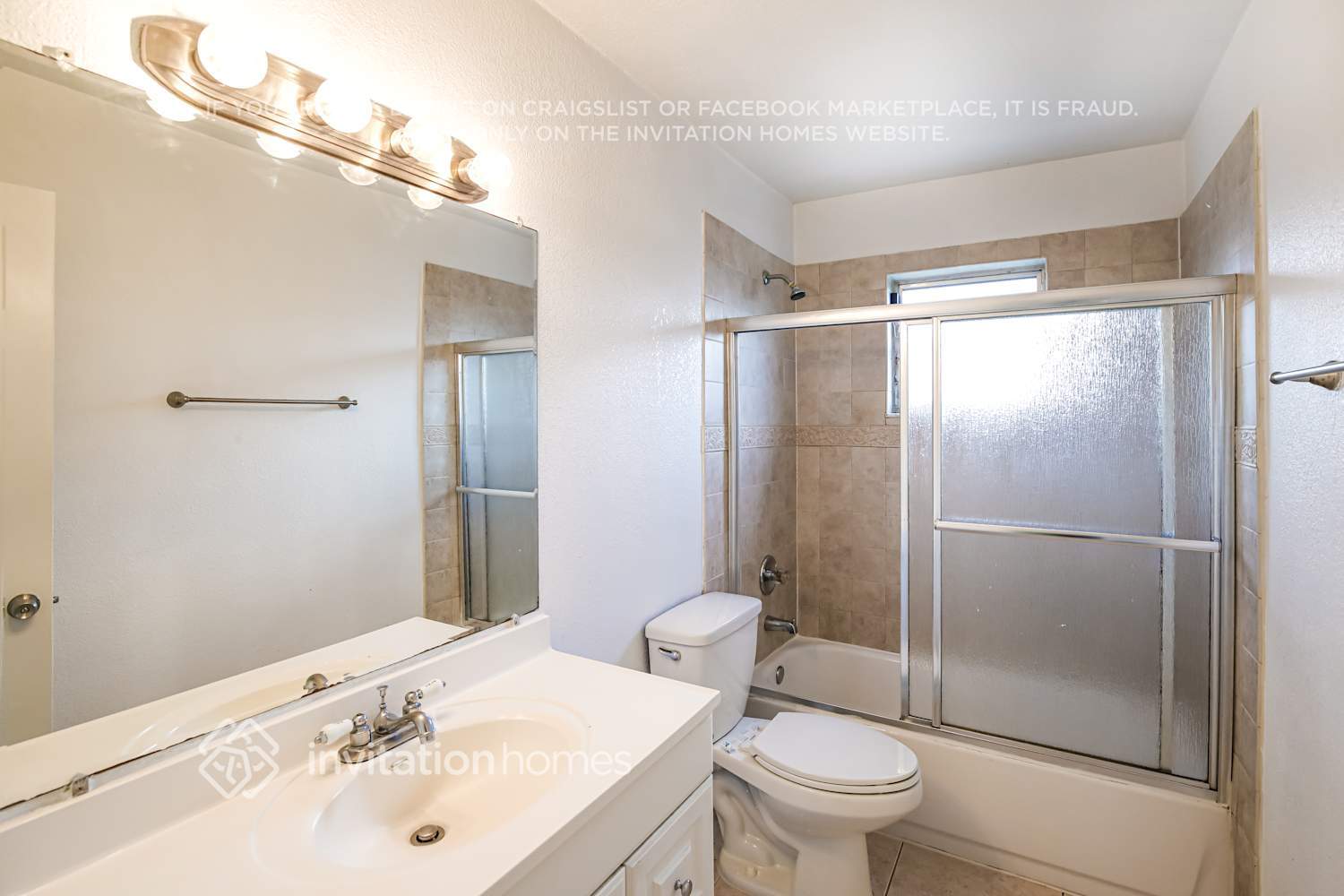 Building Photo - 16620 SW 93rd Ave