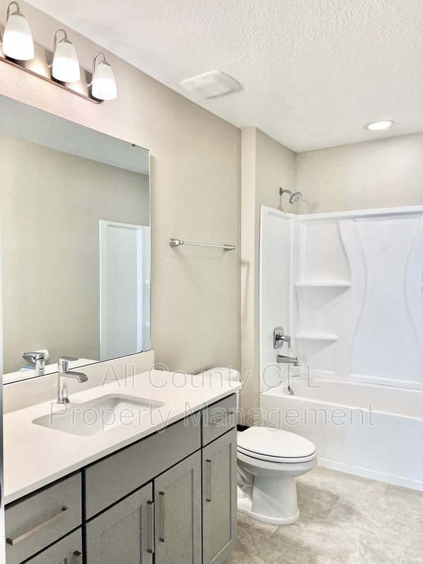 Building Photo - 1402 Captiva Cv