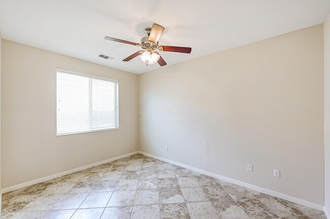 Building Photo - 41544 Via Arleta