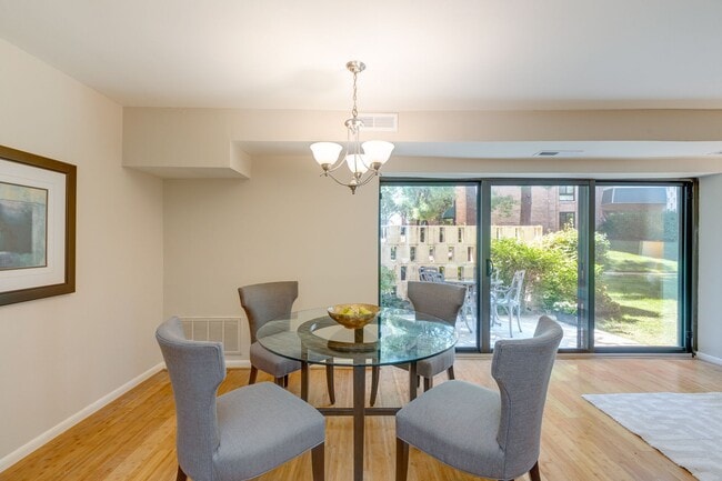 Building Photo - Lafayette Park Condominium | All Utilities Included | Pool, Tennis Court & Clubhouse