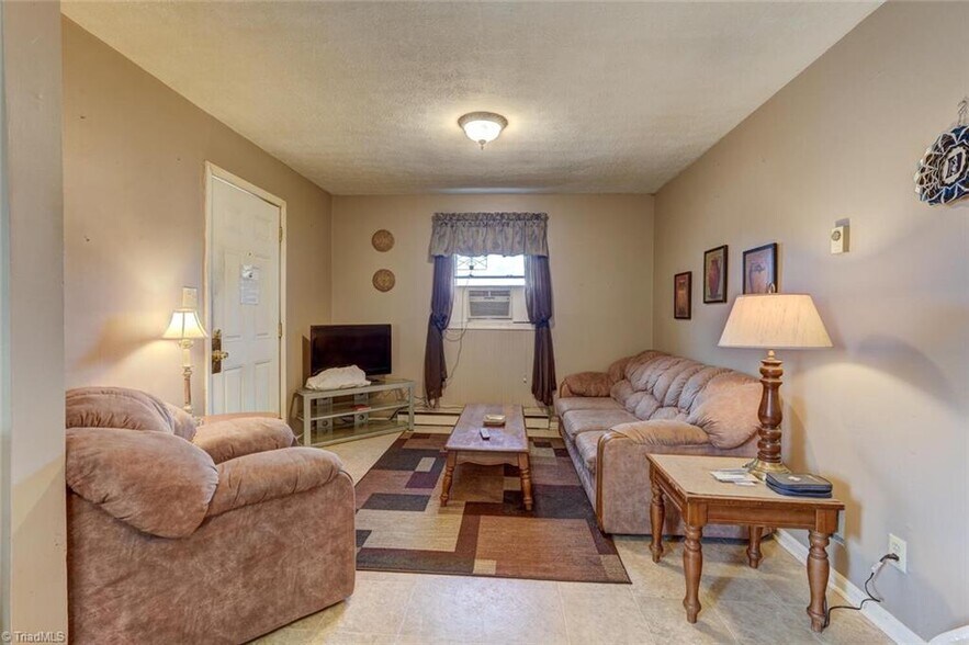 Building Photo - 5219 NC Highway 700