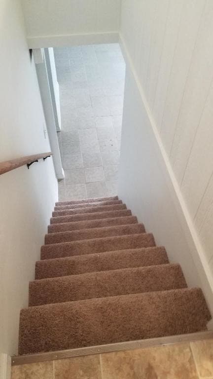 Building Photo - 348 Sutherland Ave