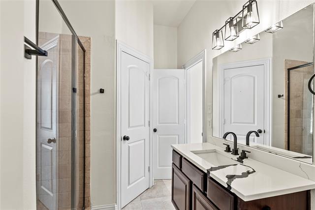 Building Photo - 2316 Stutz Dr