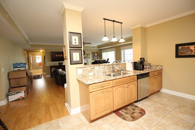Building Photo - 10765 Clock Tower Dr