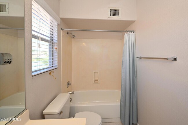 Building Photo - 5730 E Gelding Dr