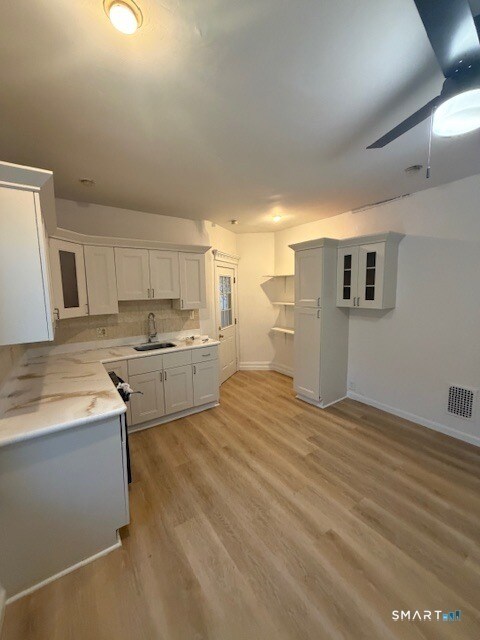 Building Photo - 117 Marion St