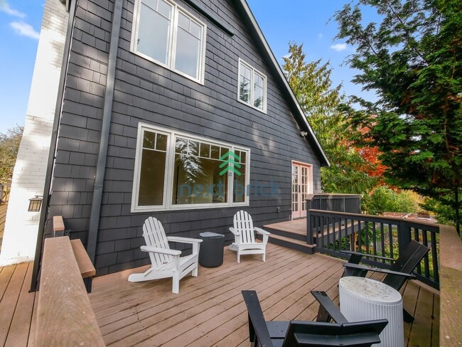 Primary Photo - A beautiful 3 bed and 2 bathroom house for...