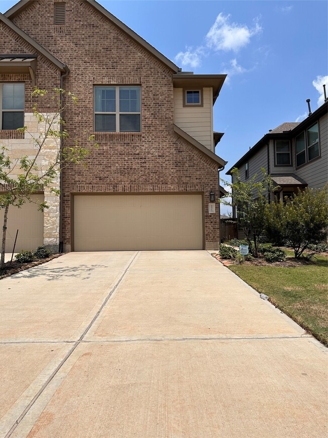 Building Photo - 1523 Rustling Creek Dr