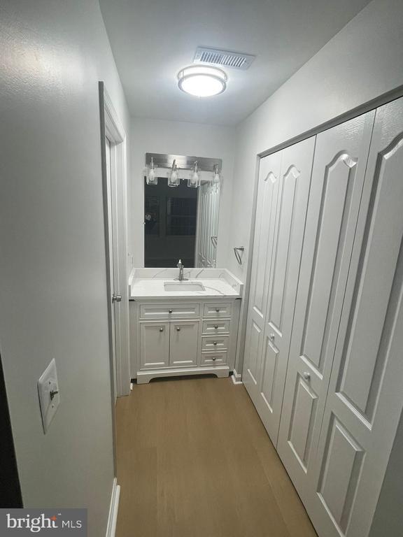 Building Photo - 8375 Montgomery Run Rd