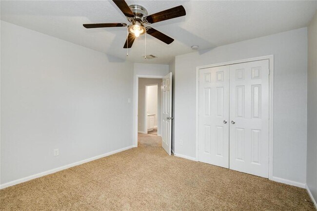 Building Photo - 7130 Cypress Pr Dr