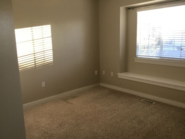 Building Photo - One of a Kind, Beautiful single-level family home in the SW Boise