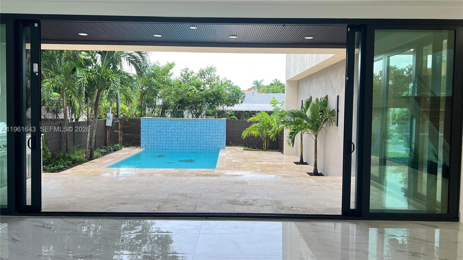 Building Photo - 1700 NE 18th St