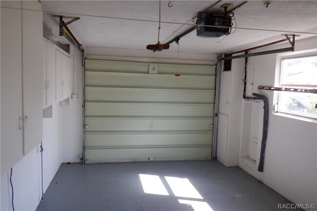 Building Photo - 7234 Cherry Laurel Dr