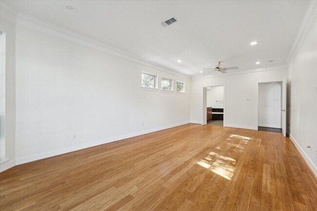 Building Photo - 30 Watermill Pl