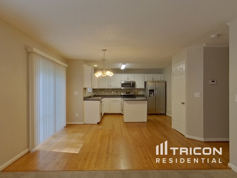 Building Photo - 13212 Sloe Way