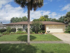 Building Photo - Indian Hills!