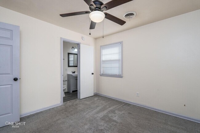 Building Photo - 3181 Sherry Ln