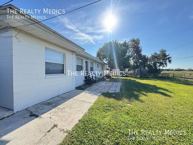 Building Photo - 1102 Egan Dr