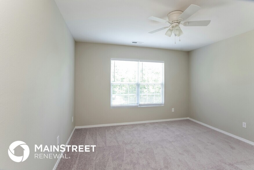 Building Photo - 4317 Larkhaven Village Dr