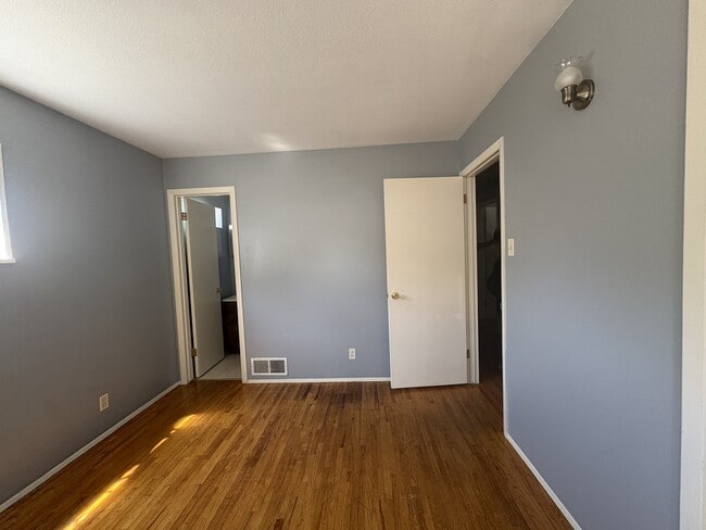 Building Photo - 3617 Parsifal St NE